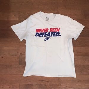 📦 Moving Sale - 4/20$ 📦 Nike T-shirt